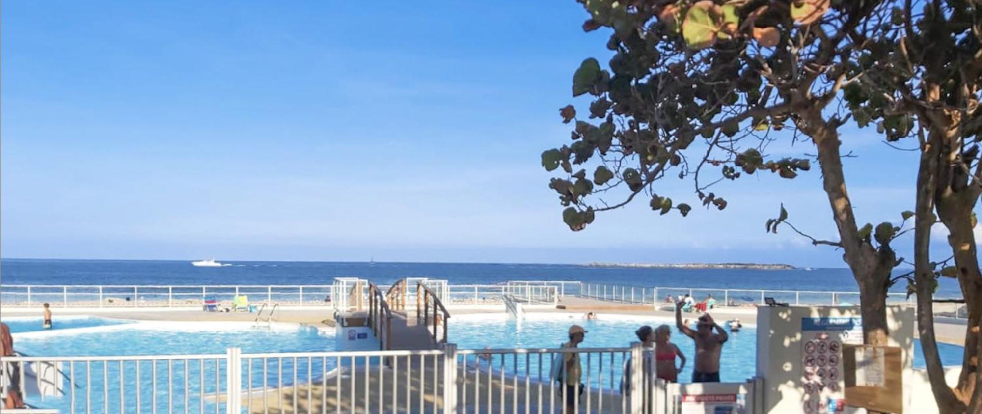 Апартаменты Front Line Unit 520 Ft2 - 48 M2, On Second Floor, Stunning Ocean View Куль-де-Сак Экстерьер фото